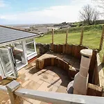 2 Salt Cottage